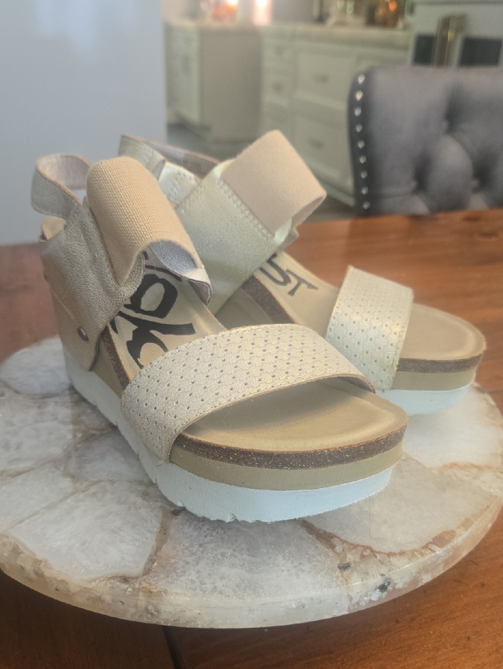 Nwob Otbt Gold Leather Moon Child Wedge Sandals Size 6